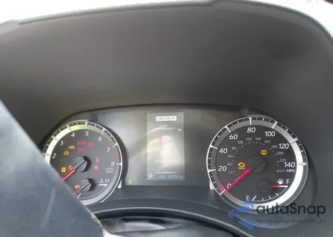 2022 Toyota Highlander Le z USA, uszkodzony, nr VIN 5TDZZRAH8NS556485